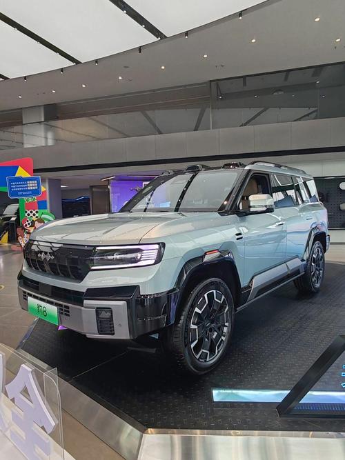 重庆綦江区凯浪乐企业管理咨询比亚迪方程豹硬派越野的爆款，英菲尼迪35周年与你共成长